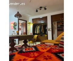 ¡Piso de alquiler ideal para estudiantes en Granada – Zona San Ildefonso!