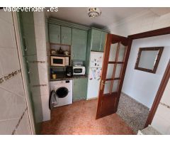 BAJO EN PUERTA BLANCA