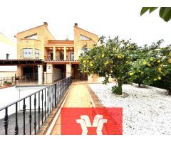 J.A.F INMOBILIARIA VENDE PRECIOSA VILLA EN GODELLA