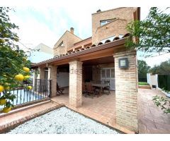 J.A.F INMOBILIARIA VENDE PRECIOSA VILLA EN GODELLA