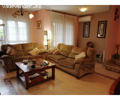 CHALET ADOSADO EN UNA DE LAS MEJORES ZONAS DE ALGETE