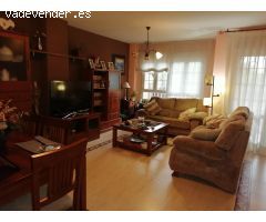 CHALET ADOSADO EN UNA DE LAS MEJORES ZONAS DE ALGETE