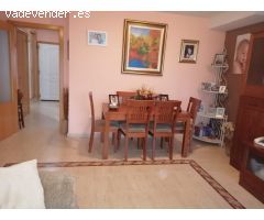 CHALET ADOSADO EN UNA DE LAS MEJORES ZONAS DE ALGETE