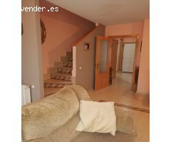 CHALET ADOSADO EN UNA DE LAS MEJORES ZONAS DE ALGETE