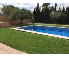 CHALET INDEPENDIENTE EN LA CARLOTA ( LAS LOMAS DEL REY )