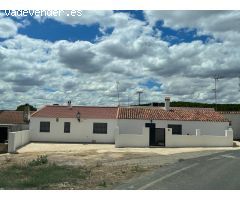 Casa/Chalet en venta en El Almendro, Huelva – Espacio, tranquilidad y piscina