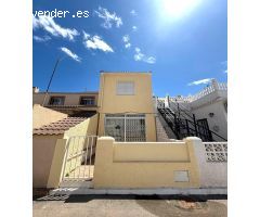 Bungalow tranquilo en El Limonar con piscina comunitaria.