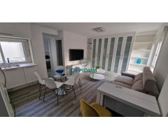 PISO DE DISEÑO DE DOS HABITACIONES EN EL CENTRO DE CORUÑA