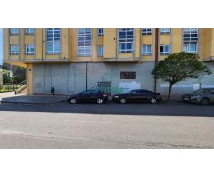 Se vende amplio local comercial en Rúa Xesteira, Bertamiráns (Ames, A Coruña)