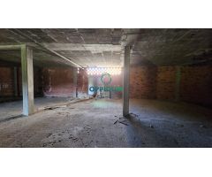 Se vende amplio local comercial en Rúa Xesteira, Bertamiráns (Ames, A Coruña)