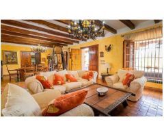 Excepcional finca en Alhaurín el Grande con gran potencial - Malaga