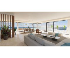 Exclusivo ático de lujo con piscina privada y vistas panorámicas al mar en Benalmádena