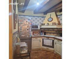 BONITA VIVIENDA  EN EL PUEBLO DE URTURI.