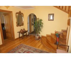 MAGNÍFICO CHALET UNIFAMILIAR EN ELORRIAGA. EN URBANIZACIÓN PRIVADA.