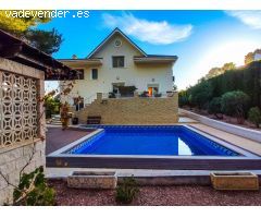 Chalet con piscina en Pinar de Campoverde