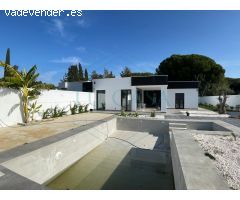 Chalet a estrenar con piscina para larga temporada