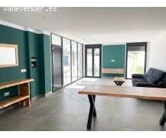 Chalet a estrenar con piscina para larga temporada