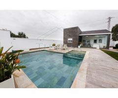 Chalet de diseño con piscina y altas calidades en el Sotillo