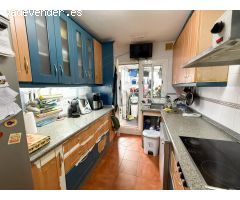 Piso de VPO en planta baja con patio, plaza de garaje y trastero en Las Canteras