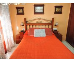 Piso de VPO en planta baja con patio, plaza de garaje y trastero en Las Canteras