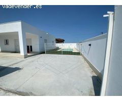Parcela rústica con dos viviendas nuevas a estrenar en la zona de la Venta López
