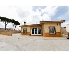 Chalet en Venta en Chiclana de la Frontera, Cádiz