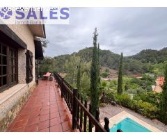 ???? EN VENTA – ESPECTACULAR CHALET EN SERRA, EN PLENA MONTAÑA ????