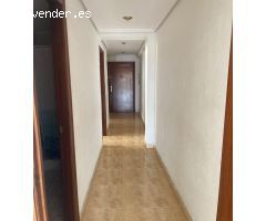PISO EN VALENCIA SEMIREFORMADO CON ASCENSOR