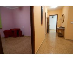 ¡Oportunidad Única en Alquiler! Amplio Piso amueblado con Patio Privativo y plaza de garaje