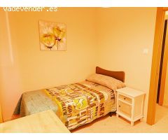 CALLE PALENCIA 3 HABITACIONES DISPONIBLE  CURSO 25/26