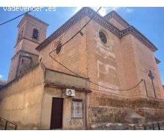 ¡Oportunidad única en el centro de Albolote!
