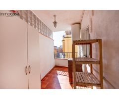 145. 000 euros en excelente zona de churriana junto a ermita, tres dormitorios, amueblado con garaje
