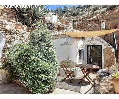 MARAVILLOSAS CUEVAS EN GORAFE, GRANADA