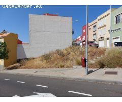 Solar Urbano en esquina con Vistas al Mar, en la Mejor Zona de Los Alisios, ¡Ideal para Tu Vivienda!
