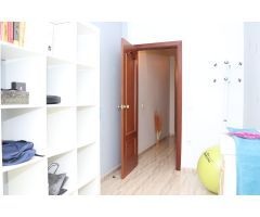 ¡Vive con comodidad en el corazón de Arafo! Piso de 3 habitaciones + garaje