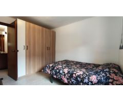 ¡Se vende amplio y luminoso piso en el Grup 25 de Setembre de Rubí!