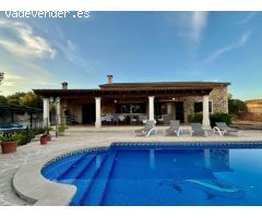 Lujosa casa de campo en alquiler en zona Campos.