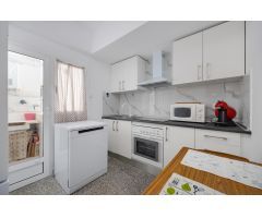 Encantador ático en Punta Prima con 3 dormitorios y amplia terraza