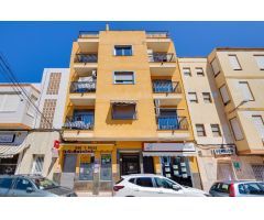 Ático a la venta en Torrevieja, cerca del puerto deportivo.
