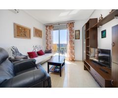 Ático a la venta en Torrevieja, cerca del puerto deportivo.