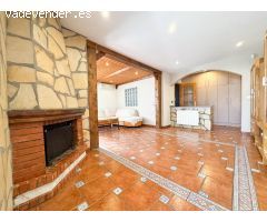 Chalet Independiente con Piscina en Orihuela Costa