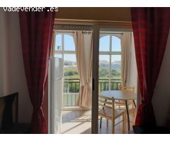 Bonito apartamento con piscina y vistas al mar