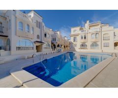 Venta Apartamento, Playa de Los Locos,  Primera línea de playa Torrevieja piscina comunitaria