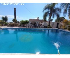 Impresionante Chalet en Elche, Zona Daimes: Espacio y Comodidad al Alcance de tu Mano