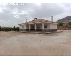 Chalet Nuevo en Macisvenda con Amplias Vistas y Comodidades Modernas