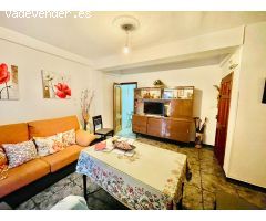 Amplia vivienda con gran potencial en Córdoba – Zona Av. Barcelona - Viñuela - Rescatado