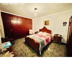 Amplia vivienda con gran potencial en Córdoba – Zona Av. Barcelona - Viñuela - Rescatado