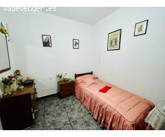 Amplia vivienda con gran potencial en Córdoba – Zona Av. Barcelona - Viñuela - Rescatado