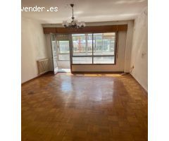Piso en Venta en Ribadavia, Orense