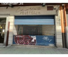 Local comercial en Venta en Lugones, Lugo